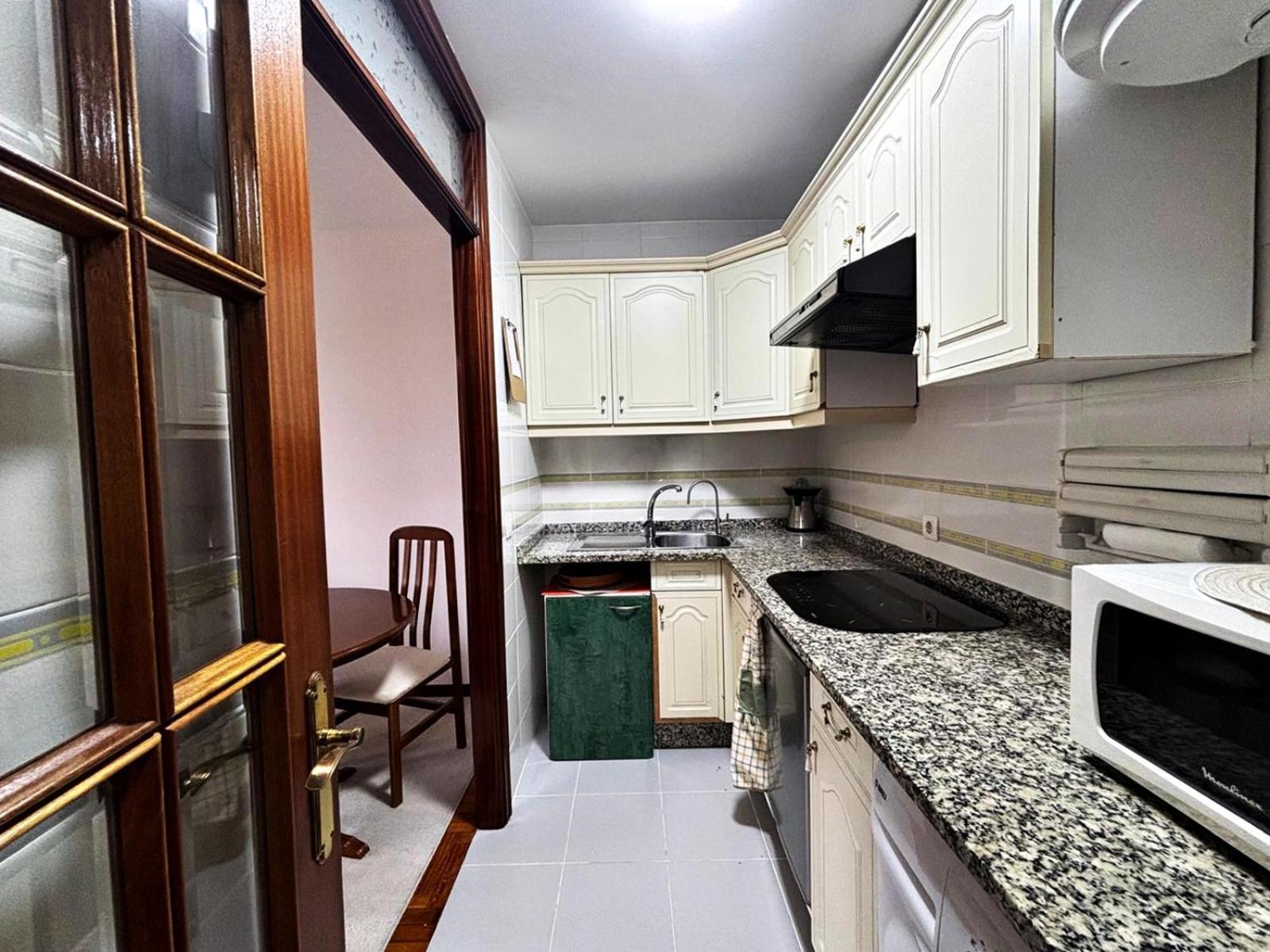 Holibai, Amodino, Agradable Y Hogareno Apto Con Parking, ไบโยนา ภายนอก รูปภาพ